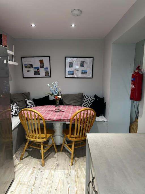 15 Min Drive To Airport 20 Min To Loch Lomond And City Center Old Kilpatrick Dış mekan fotoğraf