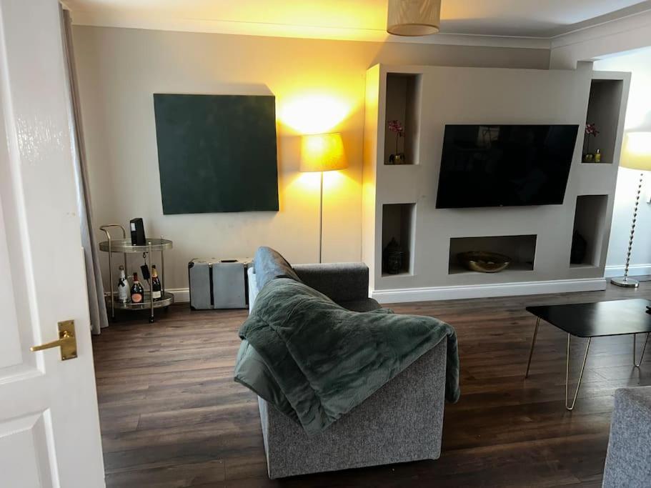 15 Min Drive To Airport 20 Min To Loch Lomond And City Center Old Kilpatrick Dış mekan fotoğraf
